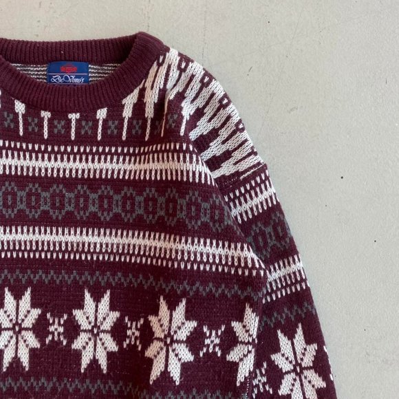 Vintage Christmas-style Knit Sweater - Picture 2 of 4